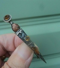 Victorian Aberdeen Peterhead Granite Silver Sgian Dubh / Skean Dhu / Dirk Brooch