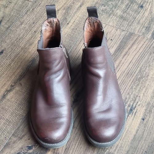 Russell bromley brown - russell,