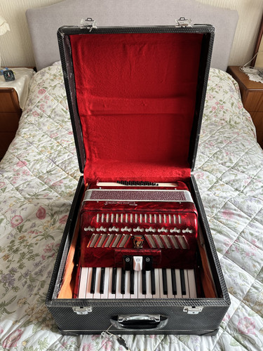 Parrot key voice - 26, piano