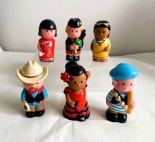 ELC Happyland People Around