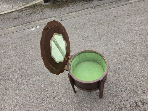 Vintage sewing box table - sewing,
