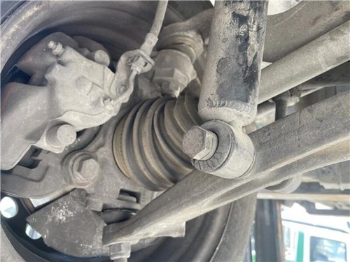 126186 front right wheel hub