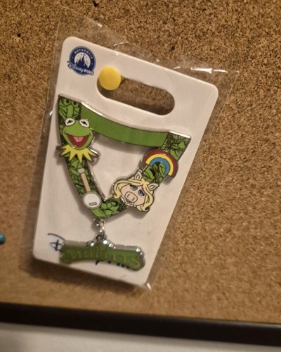 The muppets lanyard disney - lanyard, pin