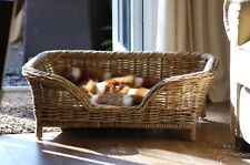 wicker dog bed / Single dog