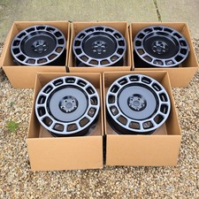 Land Rover Defender Octa 22"