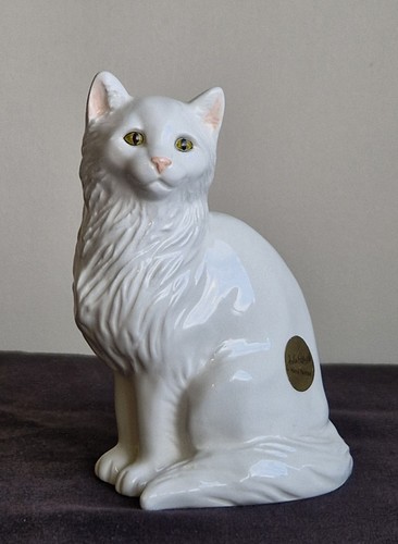 John beswick seated persian - seated,