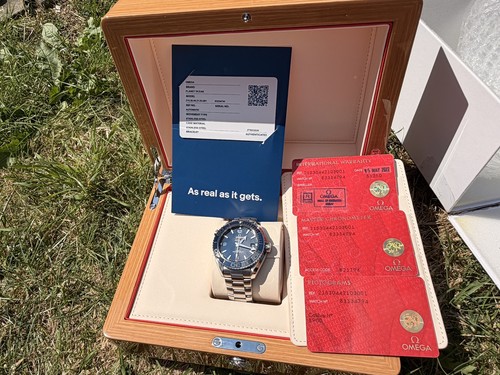 2022 blue omega seamaster - blue,