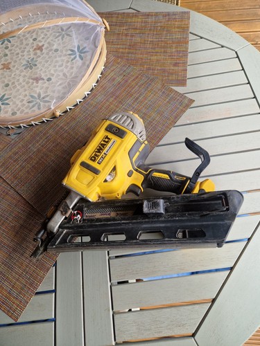 Dewalt dcn692n type3 - type3, 18v