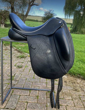 Ryder dressage saddle 17" Black