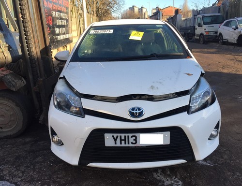Toyota yaris petrol hybrid - yaris, 1.5