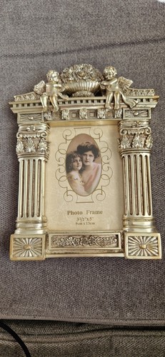 Victoriana style cherub - style,