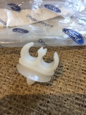 Ford Sierra MK1, RS Cosworth , XR4i Etc. New Genuine Ford fuel pipe clip
