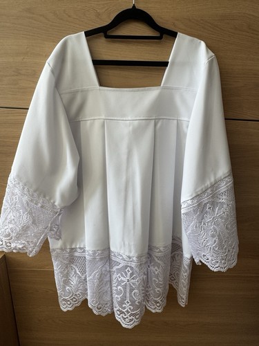 Pleated altar server priest - altar,