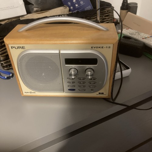 Pure evoke digital radio - evoke, 1
