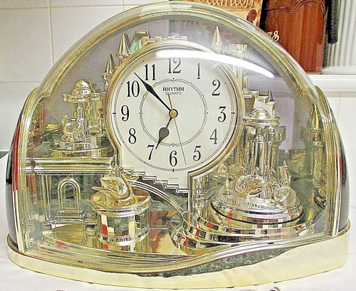 Rhythm quartz clock - , excellent