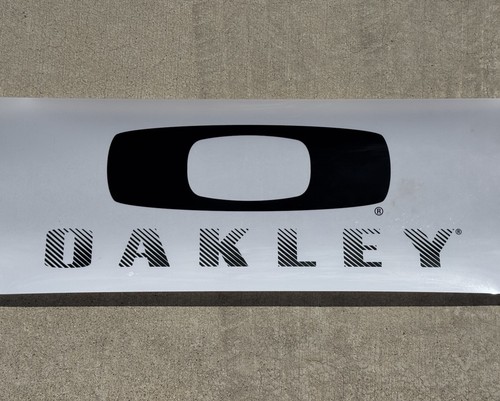 Oakley square logo - o,