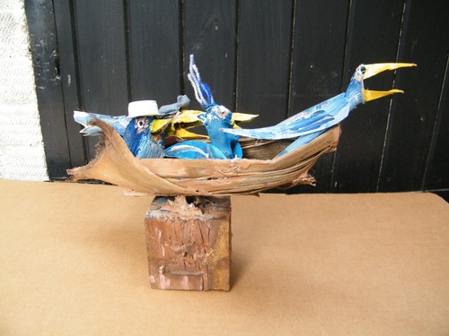 Driftwood seabirds boat - in,