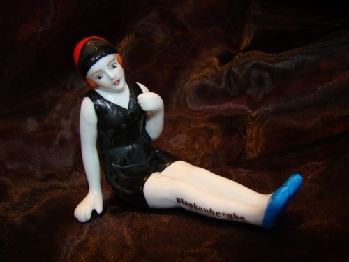 Figurine bathing beauty sexy - bathing,