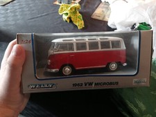 1962 VW Microbus. Welly. 1:24. Die Cast. IN BOX. Collectable. 