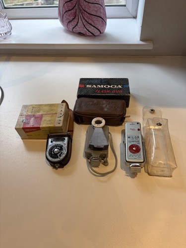 Job lot camera flashes - of,