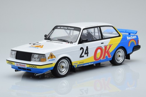 Diecast model of - 1/18,