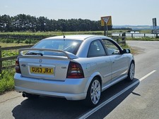 VAUXHALL ASTRA GSI MK4 SILVER