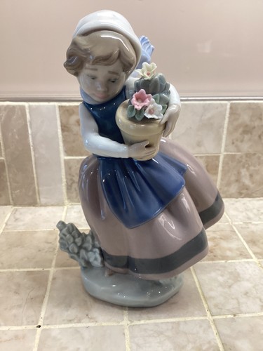 Lladro retired 1983 5223 - lladro,
