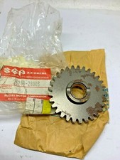 NOS Genuine Suzuki GT185 GP100 TS185 Kick Start Idler Gear 26260-28003