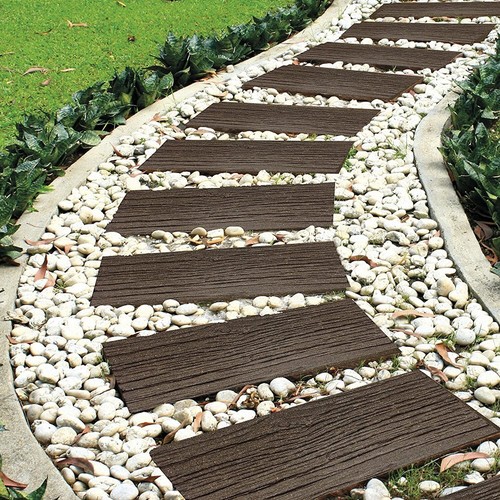 Garden gear lawn - gear, stepping