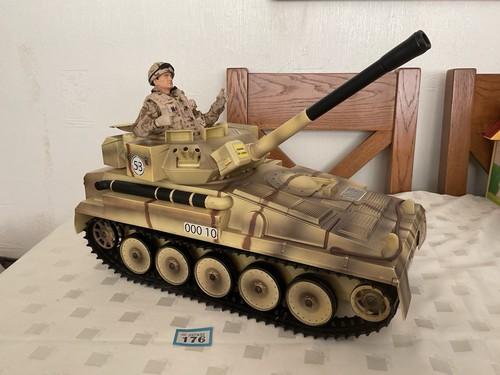 Armed forces fast - hm,