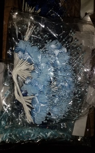 Light blue babies breath - blue,