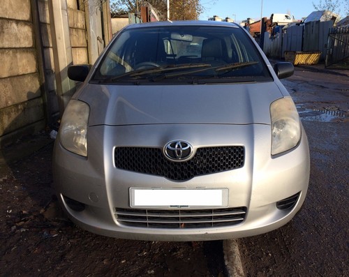 Toyota yaris petrol 3 door - yaris,