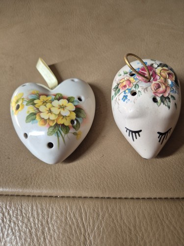 Olde pomanders in set - ye, 2