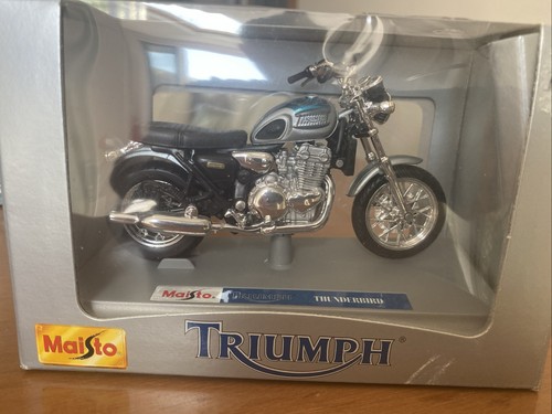 Maisto triumph thunderbird - maisto,