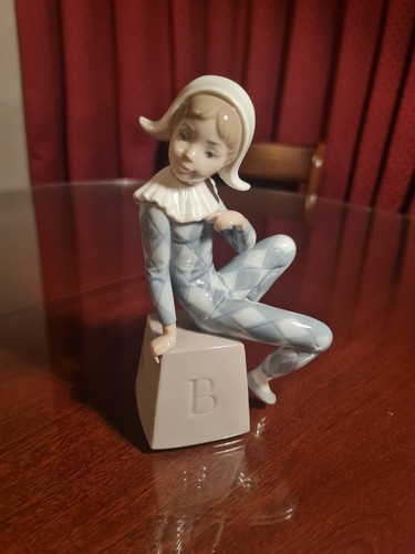 Lovely vintage lladro 5076 - lovely,