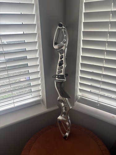 Hoyt prodigy recurve riser - prodigy,
