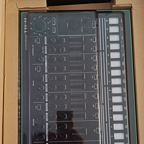 Roland digital rhythm - tr-8,