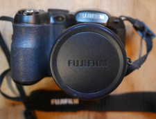 Fujifilm Finepix S1800 Digital