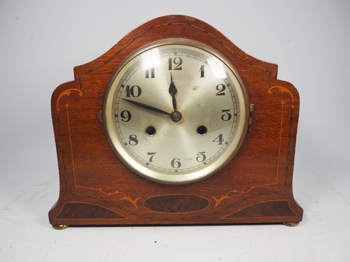 Vintage chiming mantel clock - vintage,