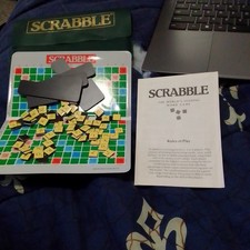 Travel Pocket Scrabble Board Game Mattel Hard Case Magnetic Tiles  vintage 