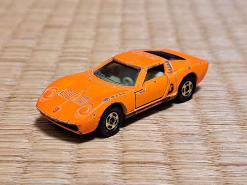 Tomica blue box f40 - blue,