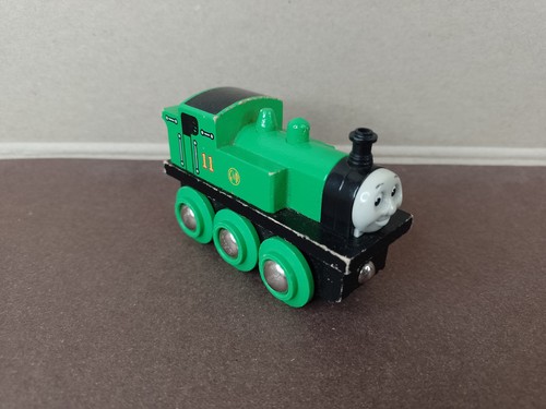 Oliver for wooden train sets - for,