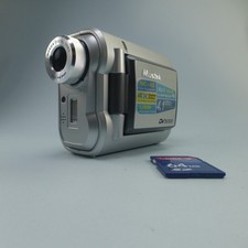 Mustek DV5000 Handheld MPEG4 Digital Video Camcorder Silver Tested