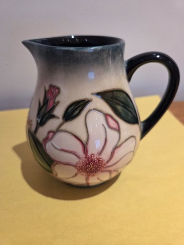 Moorcroft 2002 limited - 2002, edition