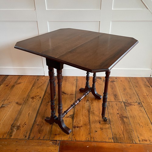 Antique mahogany gateleg - gateleg, drop