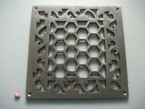 Large square honeycomb cast - large,