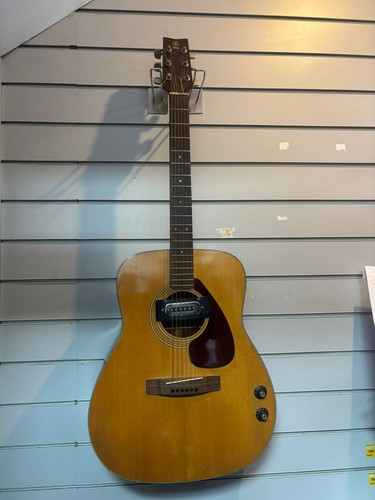 Yamaha semi acoustic - yamaha,