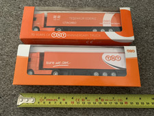 2x TNT EXPRESS DELIVERY