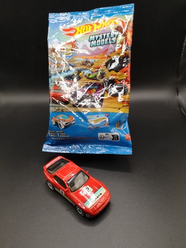 Hot wheels porsche 944 red - hot,
