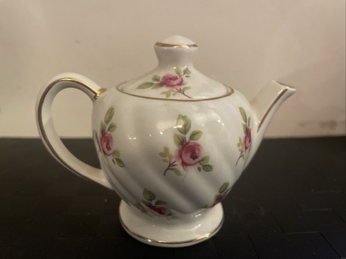 Vintage miniature sadler - vintage,
